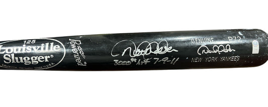 Derek Jeter Autographed Game Used Baseball Bat P72 New York Yankees.