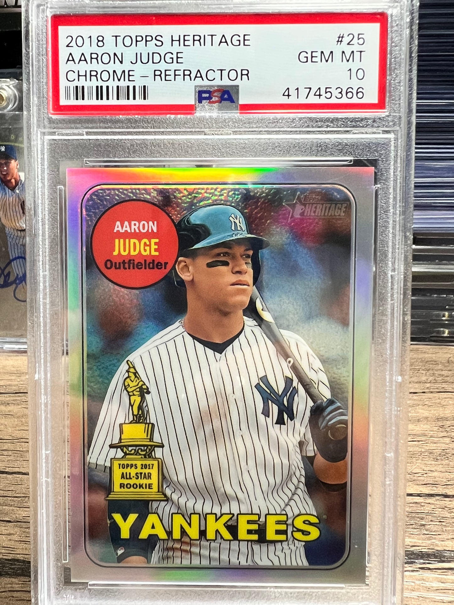2018 Topps Heritage #25 AARON JUDGE /569 Chrome-Refractor PSA 10 GEM MINT