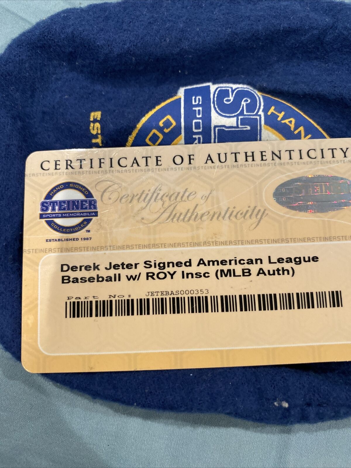 Derek Jeter Autographed Baseball Inscription ROY 96.